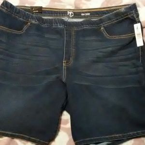 Plus Size New Directions Curvy Shorts Size 24W